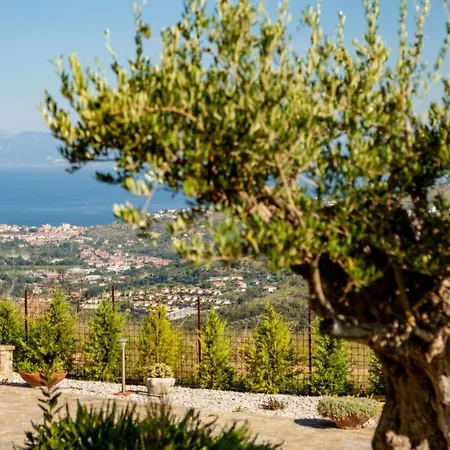 Mit Aussicht Und Pool By Interhome Casa de Férias